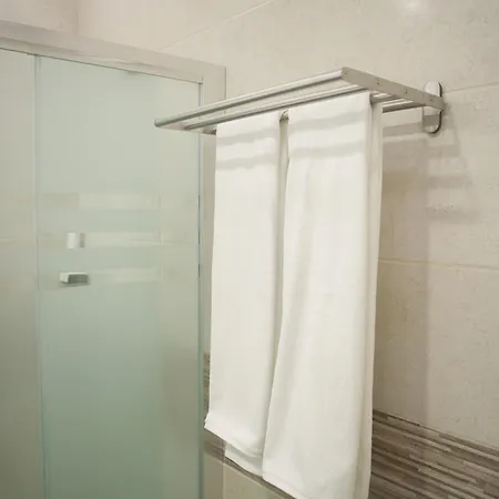 Brocat ゲストハウス 4*