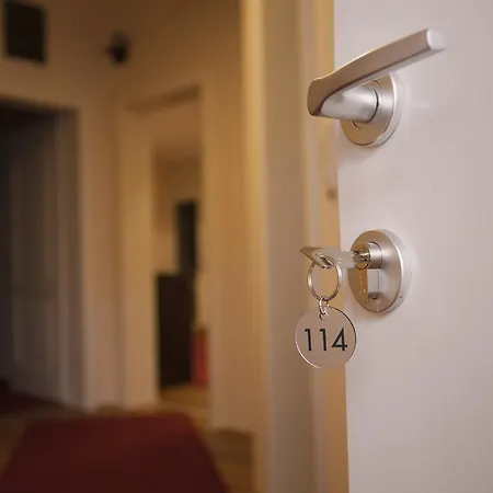 Brocat 4* ノヴィ・パザル