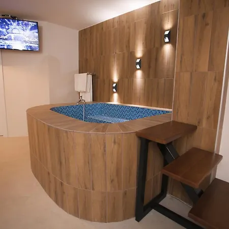 ゲストハウス Brocat ノヴィ・パザル