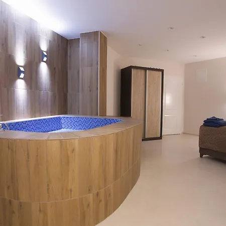 Brocat 4* ノヴィ・パザル